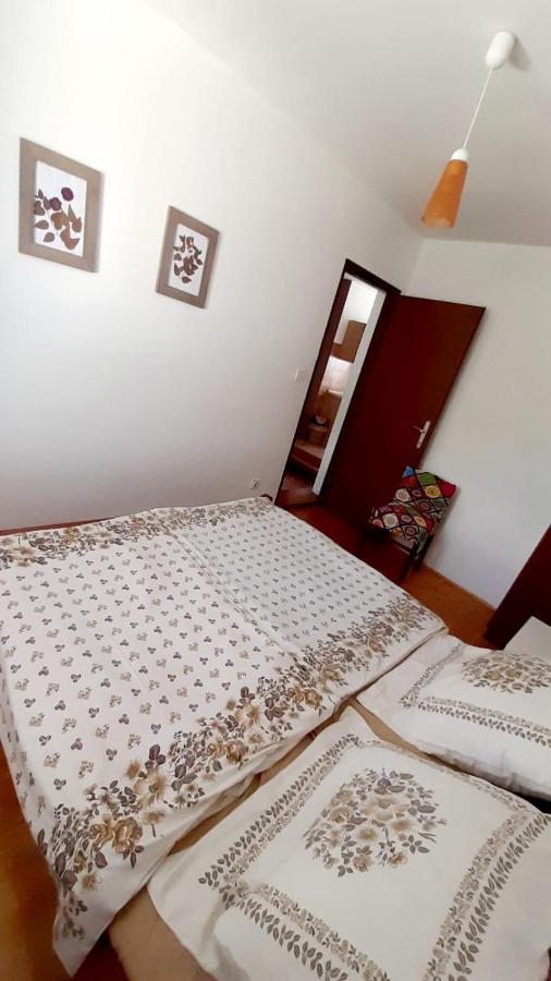 Apartman Ivan Vir Exterior foto